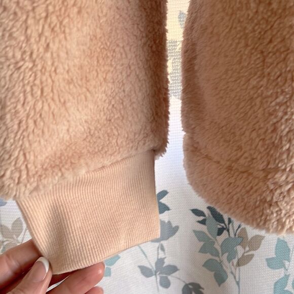 Womens KOOLABURRA By UGG Pink Fuzzy Hoodie Sweatshirt Size Medium - Picture 3 of 5